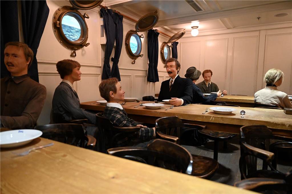 Pure Not zwang Halterner vor rund 100 Jahren zur Auswanderung Speisekabine auf einem Auswandererschiff