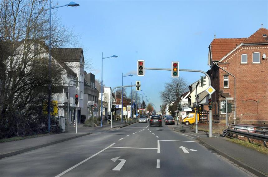 5,7 Kilometer: Das ist Schwertes längste Straße An dem Backsteinhaus (r.), das vielen Ergstern nach dem früheren Haushaltswarengeschäft als "Hölscher" bekannt ist, verrät sich die Letmather Straße.