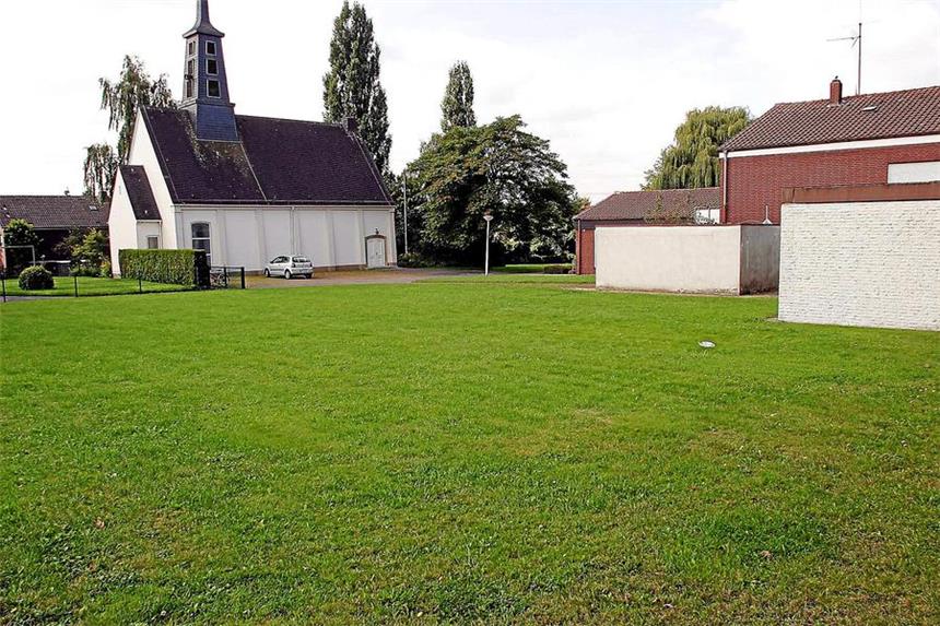 Pflegeheim-Pläne auch für die Waltroper Straße An der Evangelischen Kirche gab es schon mehrere Pläne. Nun gibt es einen für ein Pflegeheim.