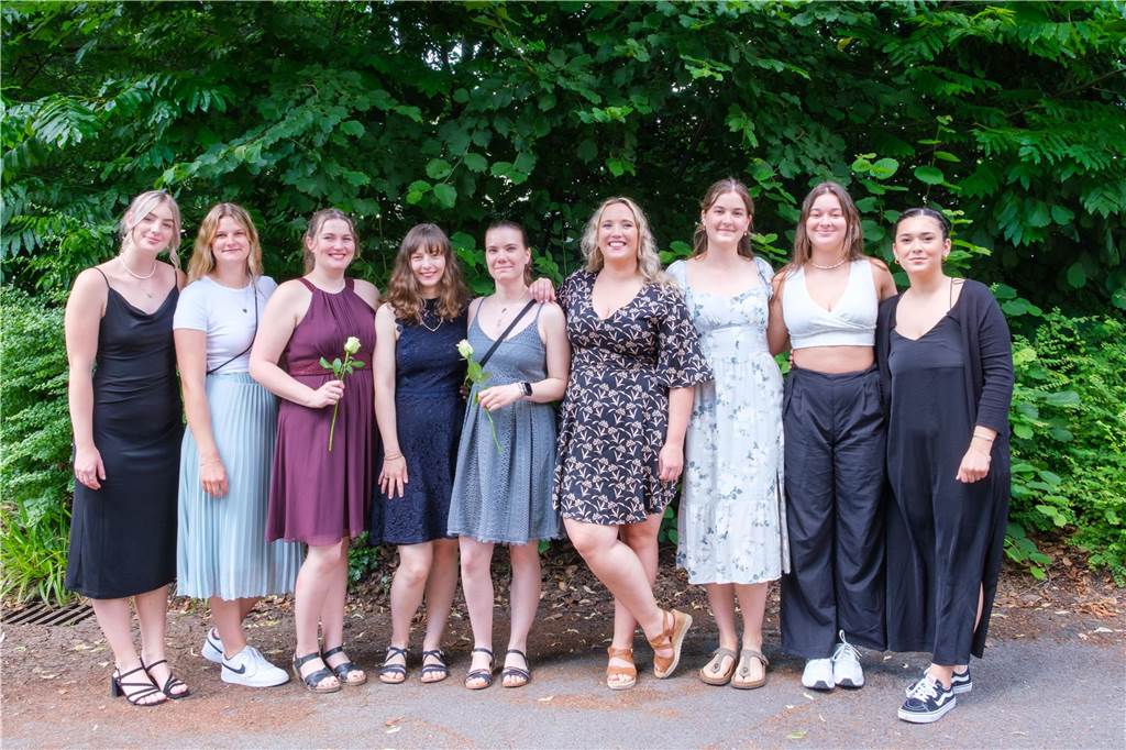 An der Fachschule für Motopädie am Märkischen Berufskolleg (MBK) in Unna machten diese jungen Frauen ihren Abschluss.