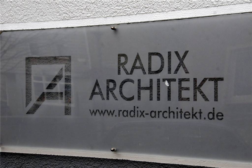 Seine Häuser prägen das Stadtbild: Architekt Herbert Radix (70) gestorben An der Kantstraße 21, am Rande der Innenstadt, hatte Herbert Radix sein Architekturbüro.
