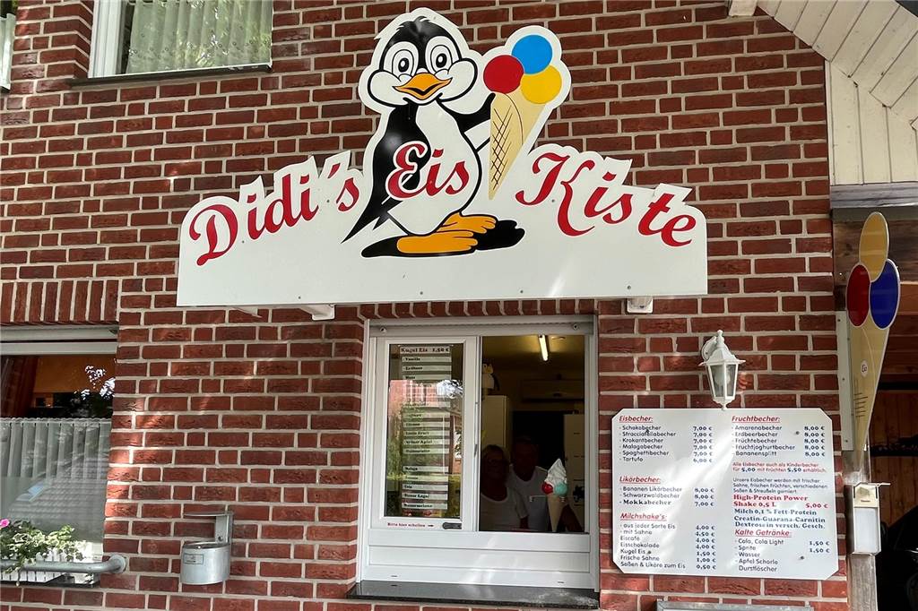 Ein Blick auf die Legdener Eisdiele Didi´s Eis Kiste.