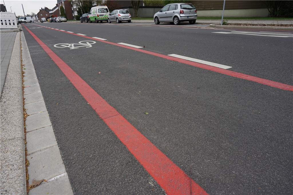 Verkehr: Schneiderstraße soll Display bekommen An der Schneiderstraße in Grafenwald soll künftig ein Display mit Geschwindigkeitsanzeige installiert werden.