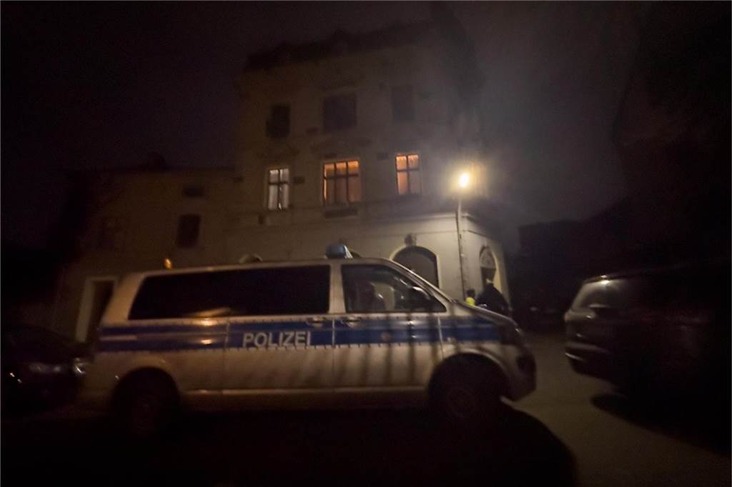Nach Angriff auf Internetblogger in Dortmund: Festgenommene Rechtsextremisten wieder frei An der Thusneldastraße in Dorstfeld wurden am Sonntag 13 Rechtsextremisten festgenommen.