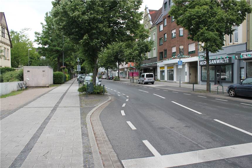 Steinewerfer in Brambauer hat Fahrgäste in Gefahr gebracht An der Waltroper Straße sind Linienbusse mit Steinen beworfen worden.