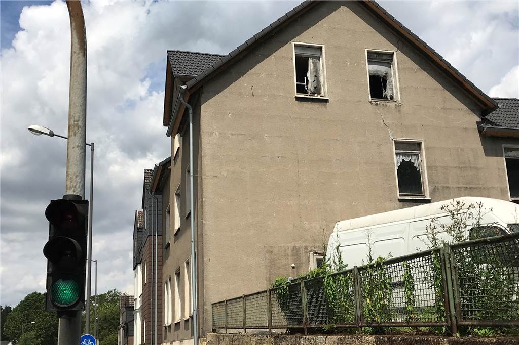 Gammelhäuser: Es gibt viele dieser Schandflecken in Castrop-Rauxel An der Wittener Straße 283 in Merklinde verfällt dieses Haus zusehends.