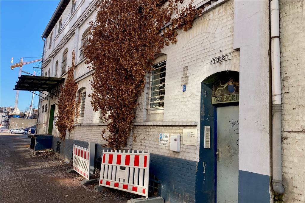 Stadt sucht Investoren für Speicherstraße – für Gebäude, die noch genutzt werden An die Anfänge der Hafengeschichte erinnert noch das Gebäude an der Speicherstraße 1, dessen Geschichte bis 1906 zurückreicht.