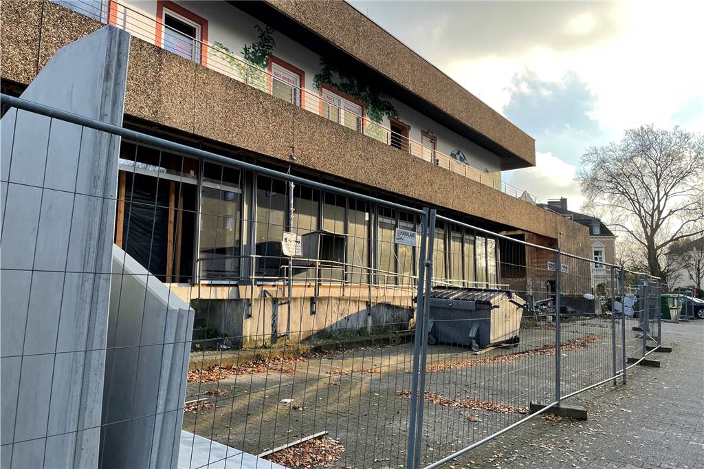 Insolvenzverwalter zu Ex-Kaufhaus Konze: „Es wird sich ein Käufer finden“ Blick auf die Baustelle am ehemaligen Kaufhaus Konze in Lütgendortmund