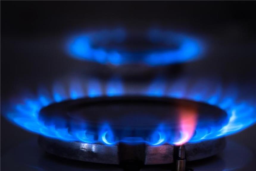 Von L-Gas zu H-Gas: Folgen für Heizungen und Gasthermen An Gasleitungen angeschlossene Geräte wie ein Herd können von der Umstellung von L-Gas auf H-Gas betroffen sein. Foto: Franziska Gabbert/dpa-tmn