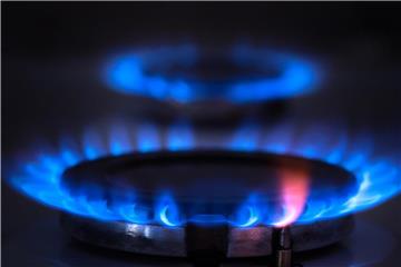 An Gasleitungen angeschlossene Geräte wie ein Herd können von der Umstellung von L-Gas auf H-Gas betroffen sein. Foto: Franziska Gabbert/dpa-tmn