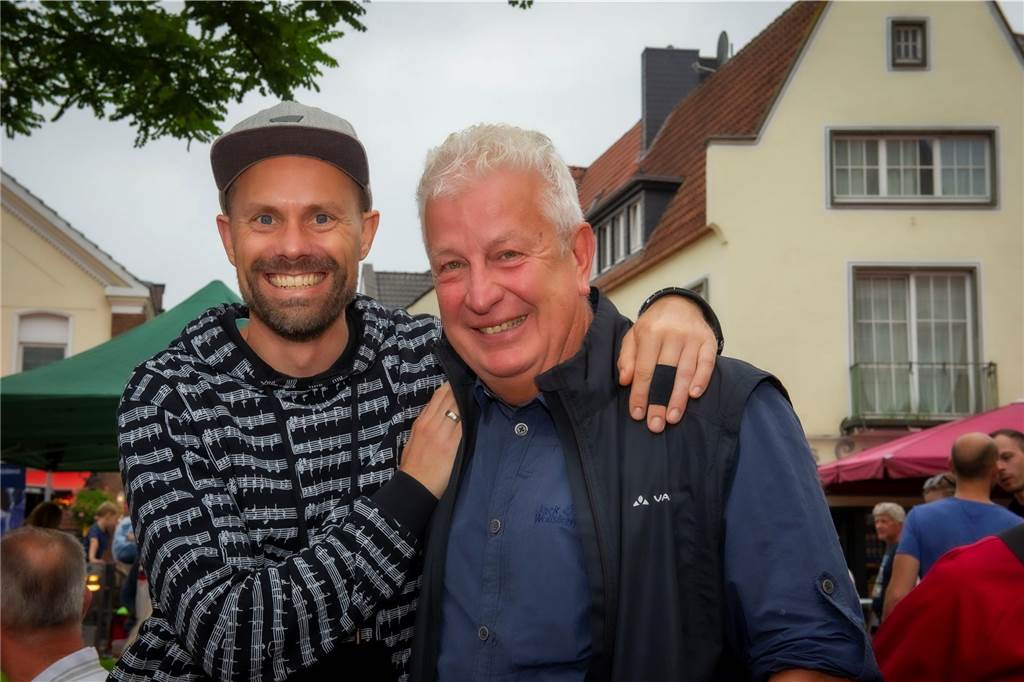 An jedem dritten Donnerstag im Frühling und im Sommer wird in Haltern am See auf dem Marktplatz der Feierabend gefeiert.