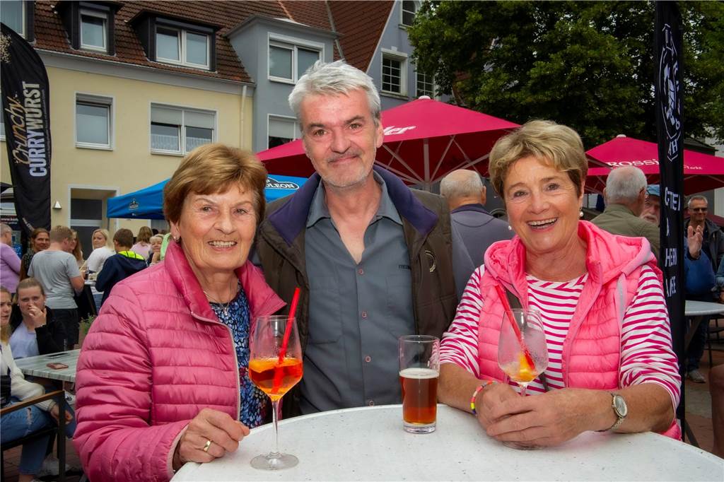 An jedem dritten Donnerstag im Frühling und im Sommer wird in Haltern am See auf dem Marktplatz der Feierabend gefeiert.