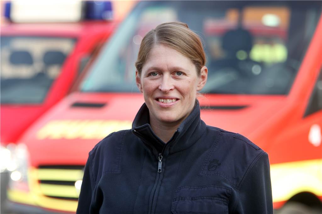Dortmund sucht dringend fähige Bewerber für die Notfallsanitäter-Ausbildung Anästhesistin, Notfall-Medizinerin und mit dem Rettungshubschrauber unterwegs: Inga Kluge ist eine in der Praxis erfahrene Ausbilderin an der Berufsfachsschule für den Rettungsdienst.