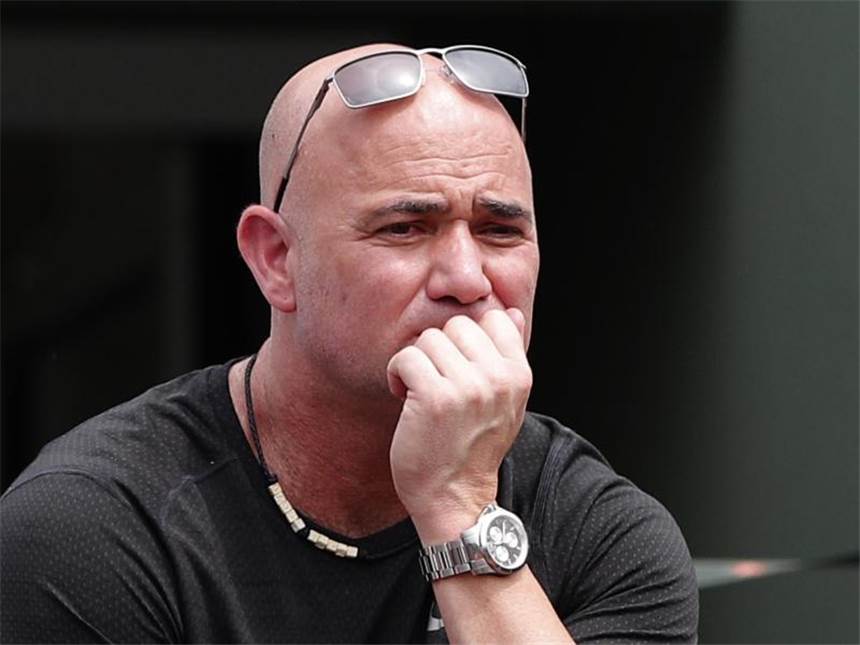 Agassi auch in Wimbledon wieder im Betreuerstab von Djokovic Andre Agassi ist wieder im Trainerteam von Novak Djokovic. Foto: Christophe Ena