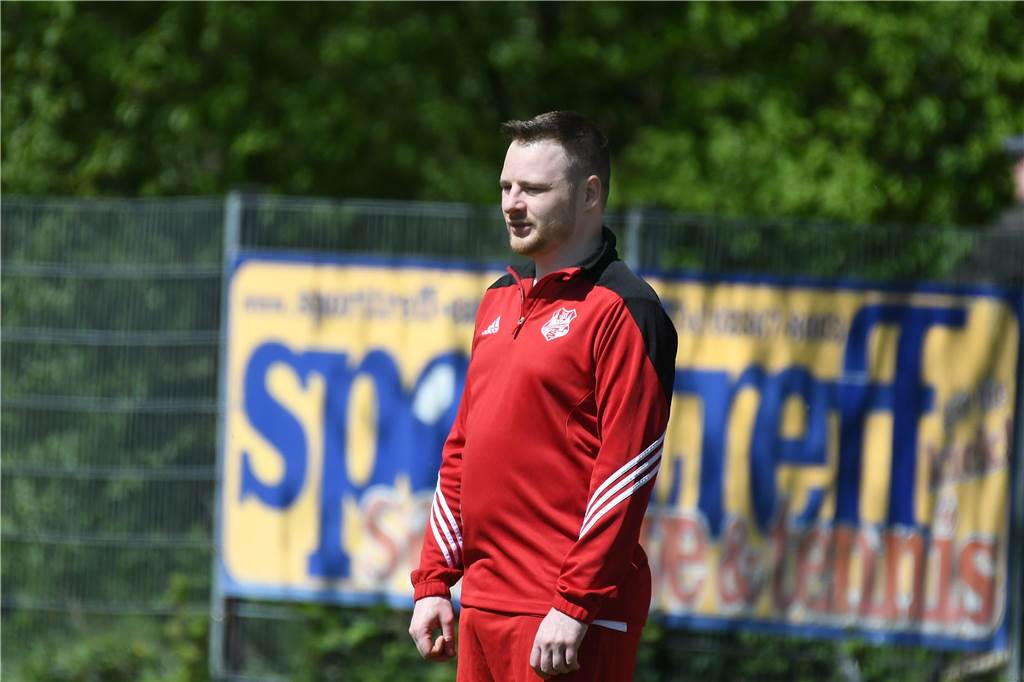 Spielabbruch und Polizei-Einsatz: TuS Henrichenburg II verlässt beim FC 96 III vorzeitig den Platz André Boschella