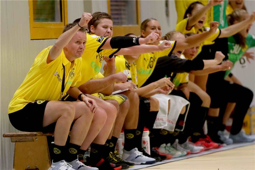 Überraschung: BVB-Trainer André Fuhr wird Handball-Nationaltrainer Andre Fuhr (links) trainiert nun auch die DHB-U20-Damen.