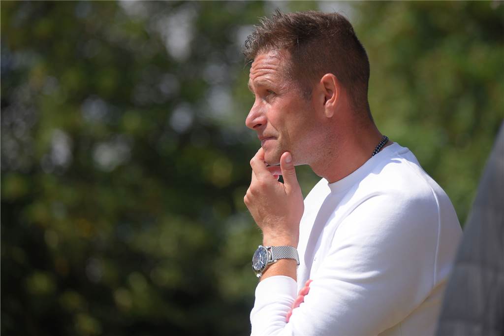 Die „Mutter aller Schwerter Derbys“: VfL braucht noch einen Punkt, der ETuS/DJK will mehr André Haberschuss, Trainer des ETuS/DJK Schwerte.