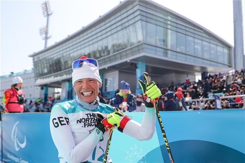 Eskau eilt allen davon - Gold im Biathlon Andrea Eskau gewann im Biathlon die Goldmedaille. Foto: Jan Woitas