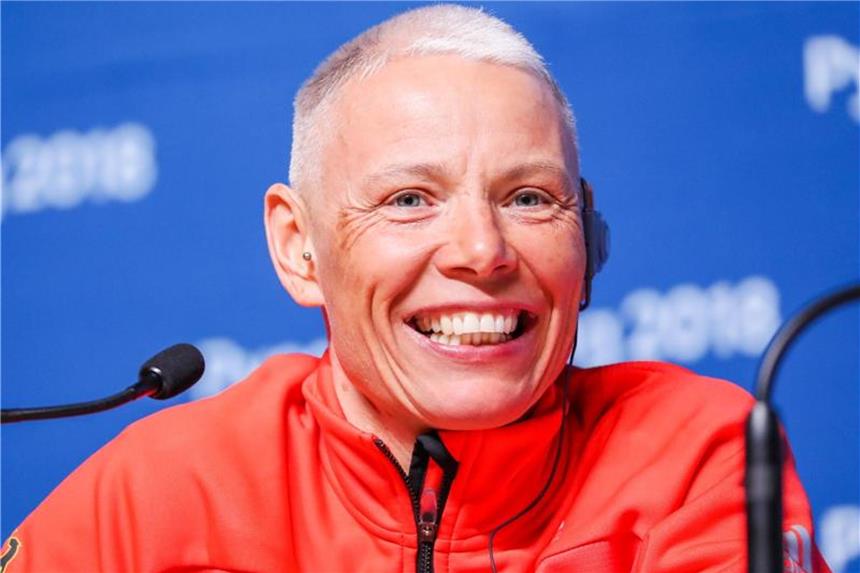 Von wegen „alte Frau“: Eskau Fahnenträgerin bei Paralympics Andrea Eskau wird deutsche Fahnenträgerin bei der Eröffnungsfeier der Paralympics. Foto: Jan Woitas