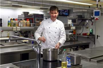 Andreas Beckhaus steht im Landhotel Hermannshöhe an den Töpfen.