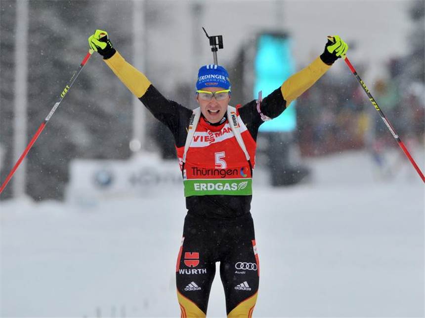 Birnbacher gewinnt Massenstart in Oberhof Andreas Birnbacher freut sich über seinen Sieg in Oberhof im Massenstartrennen über 15 Kilometer. Foto: Martin Schutt