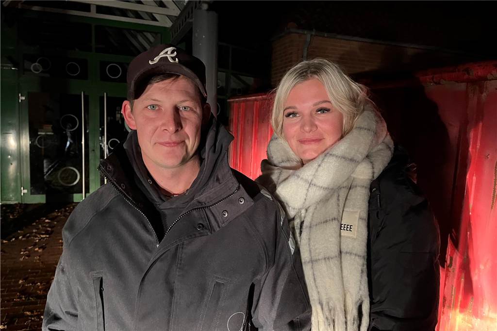Jugendhaus Erle wird Flüchtlingsunterkunft Andreas Booms und Anna-Lena Grütering sehen außer dem Jugendhaus für Jugendliche in Erle keine Alternativen.