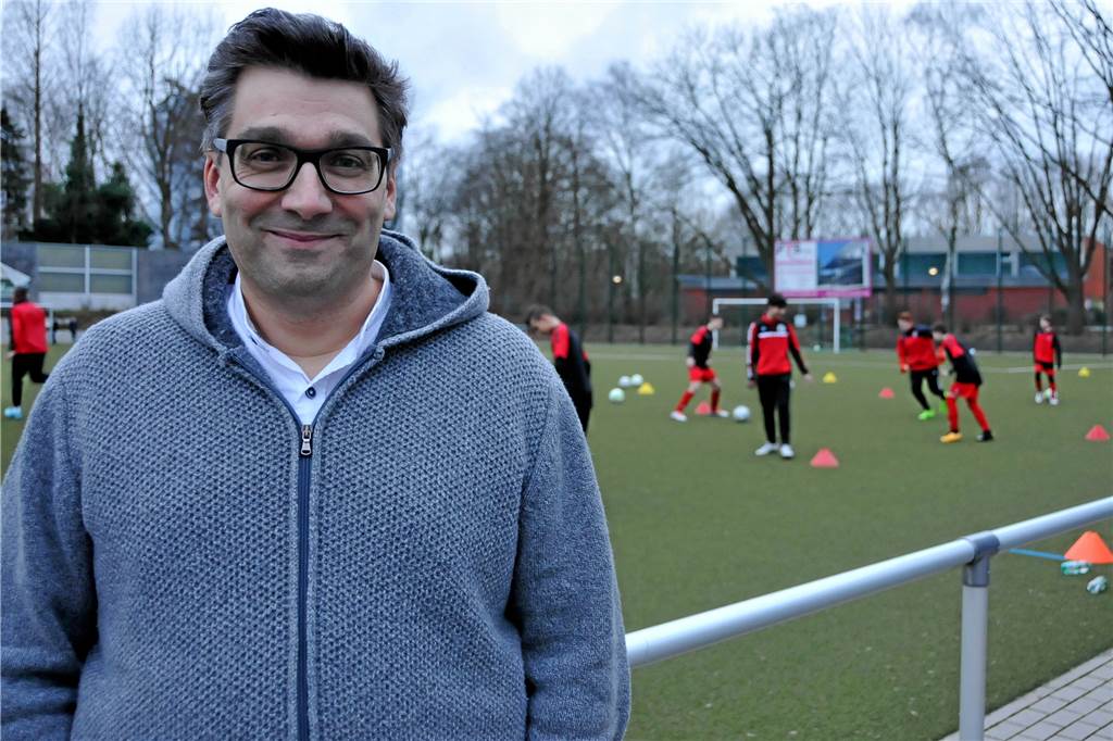 Stadt stellt klar, wer kontrollieren muss - Fußballkreis sieht kein 2G-Kontrollen-Problem Andreas Edelstein wünscht sich mehr Präsenz von der Stadt Dortmund.