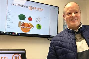 Andreas Heitfeld, Vorsitzender der Tafel in Haltern, bedankt sich für die großzügigen Spenden in diesem Jahr. 
