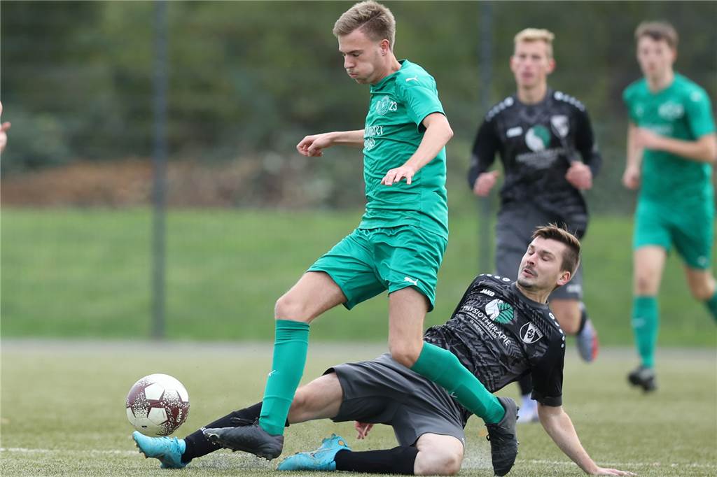 Der Philipp Lahm des PSV Bork: Aus der Kreisliga C zum Leistungsträger Andreas Illtz (r.) spielte in der vergangenen Saison noch Kreisliga C in der Reserve des PSV Bork. In dieser Spielzeit hat er sich einen Stammplatz im A-Liga-Team erkämpft.