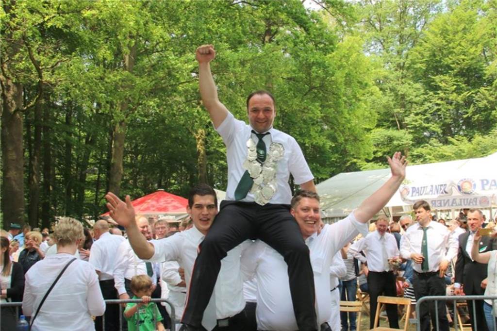 Erste Schützenfeste wegen Corona in Ahaus abgesagt: „Wir hatten die Tränen in den Augen“ Andreas Kaiser wird noch ein Jahr länger Quantwick/Oberortwick regieren.