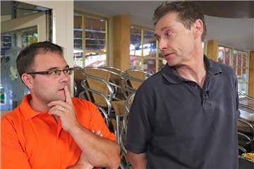 Andreas Pietsch (links) und Wilhelm Ruck sind die beiden Vorsitzenden des Vereins „Unna braucht Eis“.