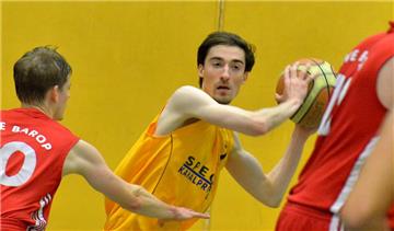 Andreas Wyppler (am Ball) erzielte 18 Punkte beim Sieg der BG Lünen gegen Kaiserau II.