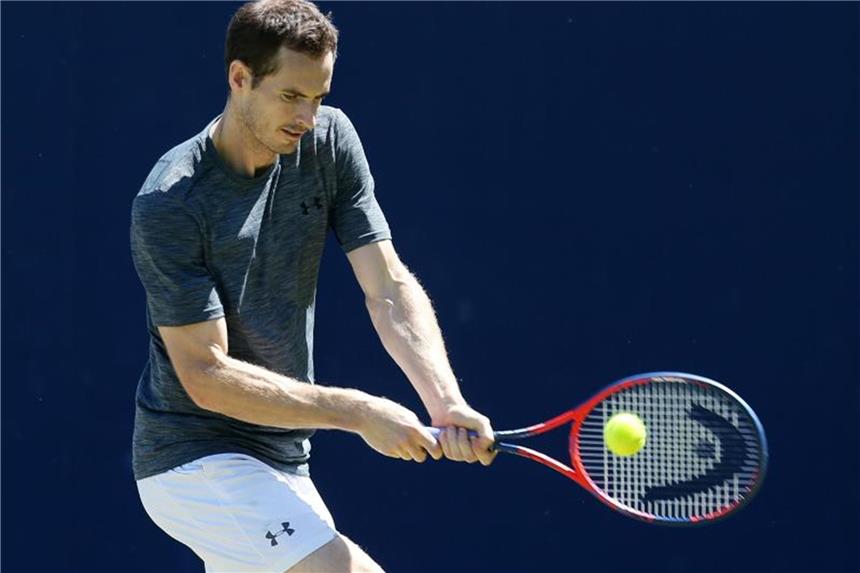 Murray verliert Comeback-Spiel in London Andy Murray hat sein erstes Match nach langer Verletzungspause verloren. Foto: Steven Paston/PA Wire
