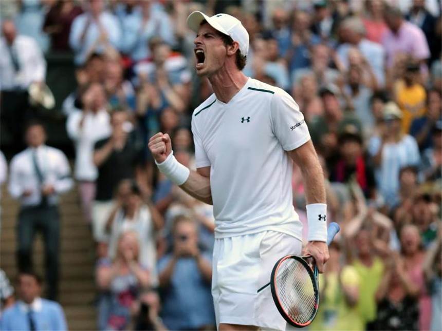 Wimbledon-Aus für Witthöft - Deutsches Trio noch dabei Andy Murray hat sich gegen Fabio Fognini durchgesetzt und steht im Achtelfinale. Foto: Gareth Fuller