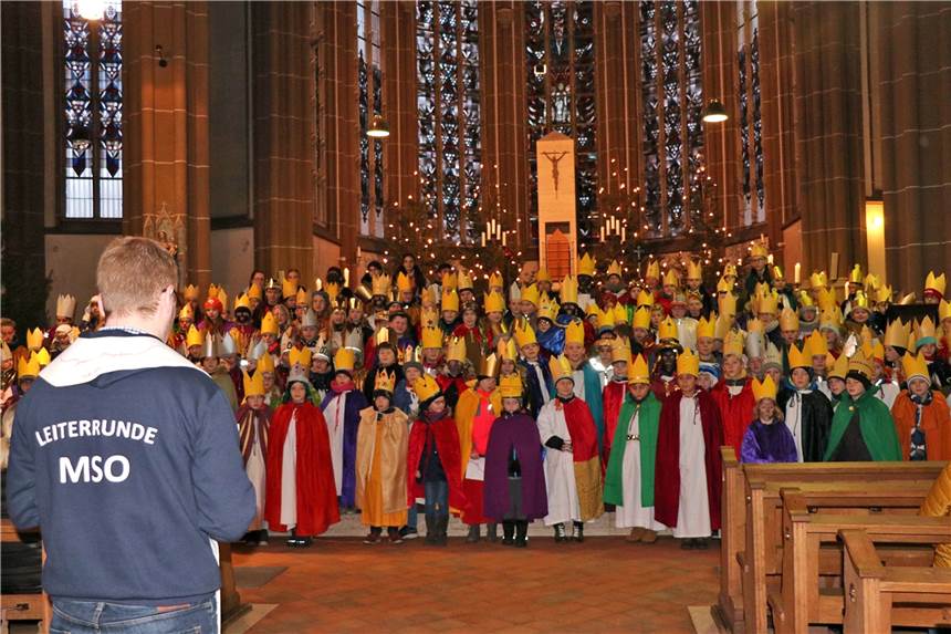 Stadtlohner Sternsinger bringen ihren Segen nur mit genügend Abstand Anfang 2020 trafen sich die Sternsinger noch in der Kirche, um sich den Segen abzuholen.