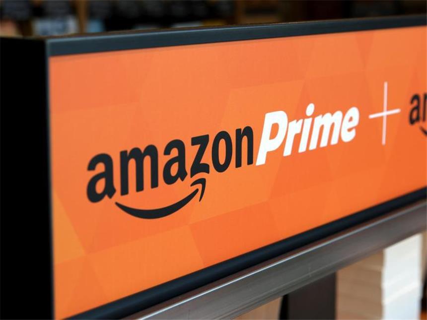 Amazon kündigt über 2000 neue Jobs in Deutschland an Anfang Januar hatte Amazon bereits angekündigt, 100 000 neue Arbeitsplätze in den USA zu schaffen. Foto: Christoph Dernbach