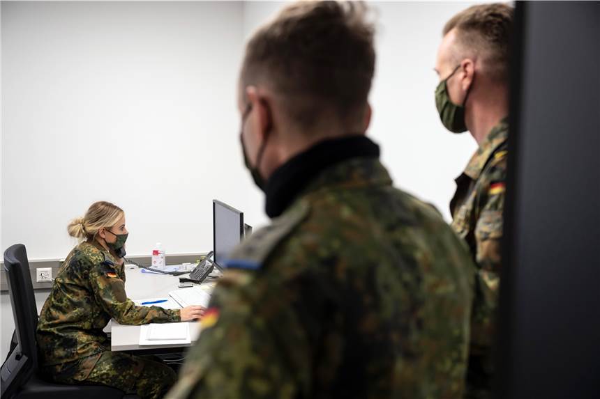 Gesundheitsamt überlastet: Bundeswehr wieder in Dortmund eingesetzt Angehörige der Bundeswehr sind bereits zur Kontaktverfolgung und im Impfzentrum eingesetzt gewesen.