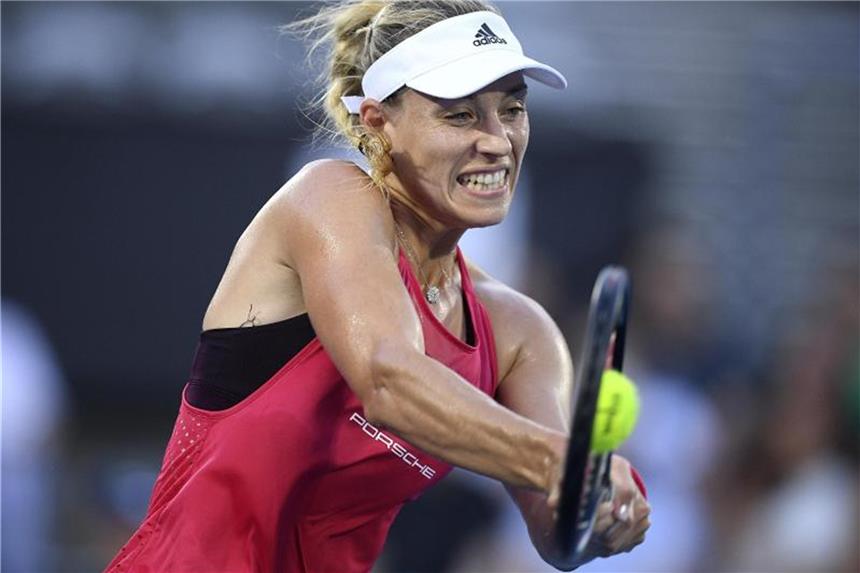 Kerber überzeugt vor Australian Open mit Finaleinzug Angelique Kerber hat mit einem Sieg über Camila Giorgi das Halbfinale in Sidney erreicht. Foto: Dan Himbrechts