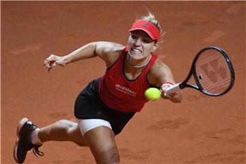 Angelique Kerber hat sich in Rom gegen Irina-Camelia Begu durchgesetzt. Foto: Marijan Murat
