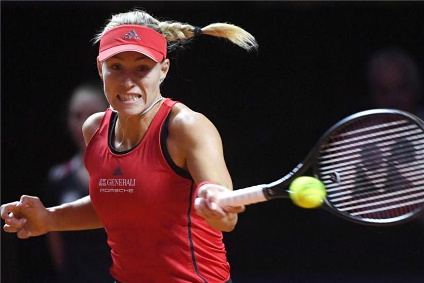 Kerber erreicht Achtelfinale in Stuttgart Angelique Kerber setzt sich mit einem klaren Zweisatzsieg gegen Petra Kvitova durch. Foto: Marijan Murat
