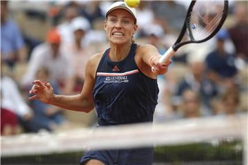 Angelique Kerber spielt im Viertelfinale gegen Simona Halep um den Einzug ins Halbfinale. Foto: Michel Euler/AP