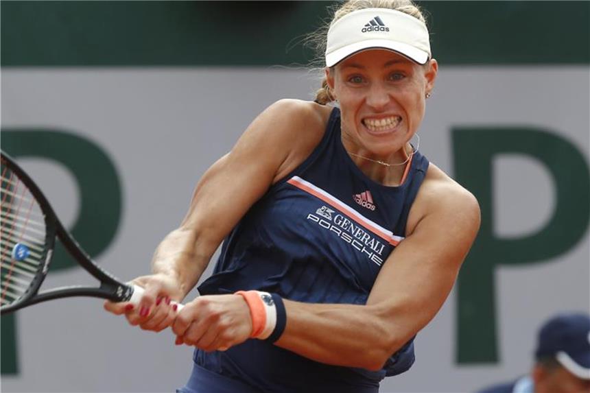 Viertelfinale: Kerber und die neue Freundschaft zum Sand Angelique Kerber steht im Viertelfinale von Paris der Rumänin Simona Halep gegenüber. Foto: Michel Euler/AP
