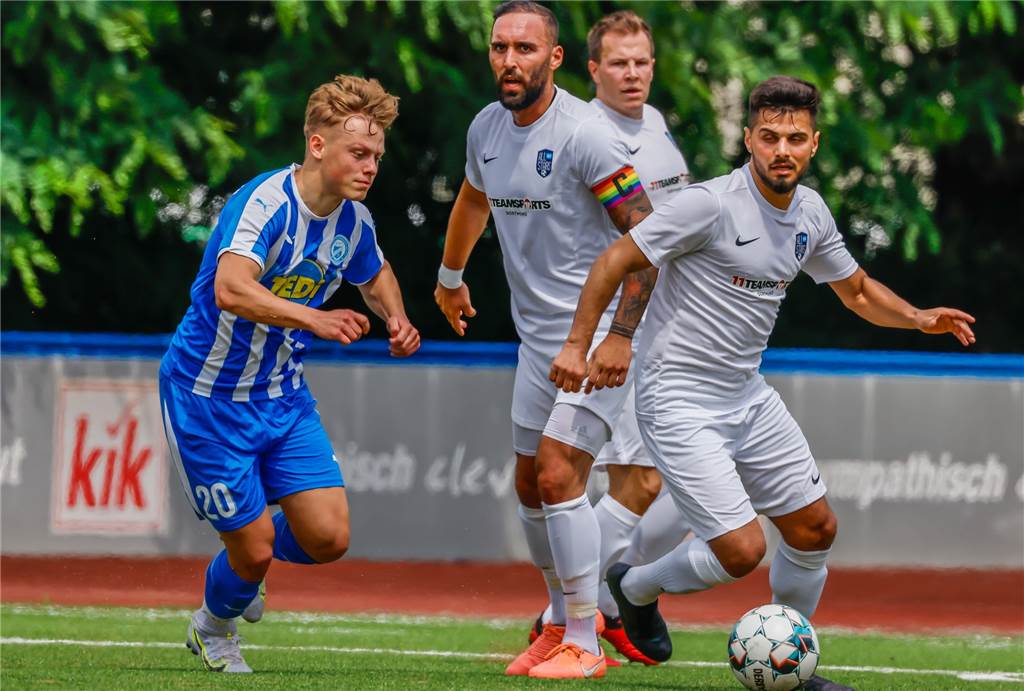 Horror-Vorbereitung: Dortmunder Allstar macht sich Gedanken über ein Karriereende Anil Konya (Mitte) gehört zu den Allstars des Dortmunder Amateurfußballs.