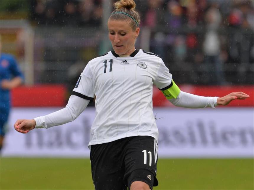 DFB-Frauen wieder in der Erfolgsspur - 2:0 gegen China Anja Mittag traf gegen China. Foto: Carmen Jaspersen