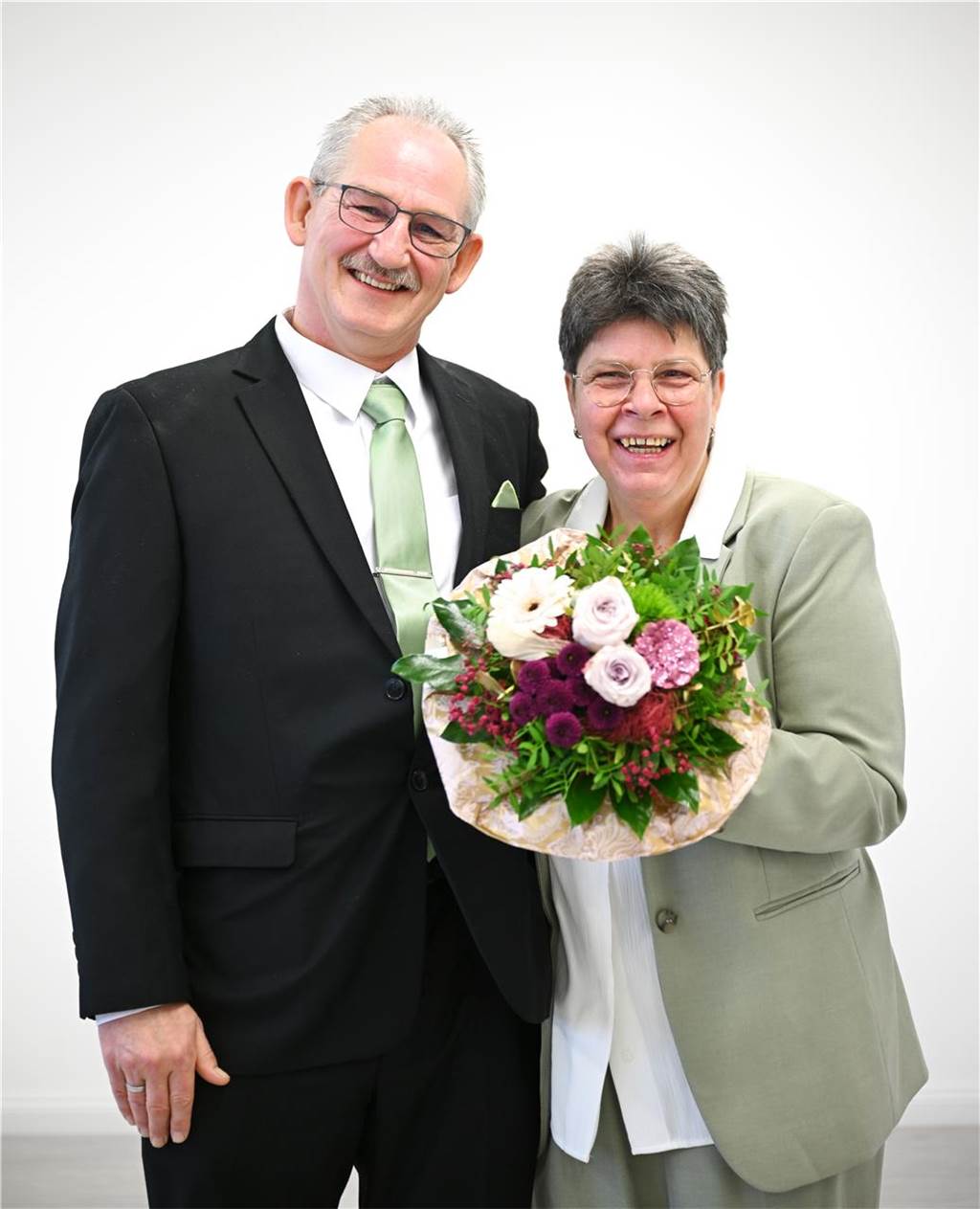 Vor 13 Jahren begann ihre Liebesgeschichte: Anja und Frank heiraten in Marl Anja und Frank Witucki im Marler Standesamt.