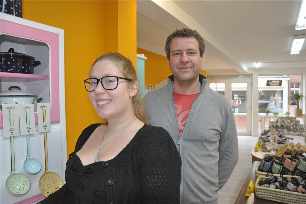 Lebensmittel und Haushaltswaren nachhaltig einkaufen: Unverpackt-Laden in Haltern eröffnet Anna Bauer und Matthias Jander können aus eigener Erfahrung Tipps zum Einsparen von Plastik geben.