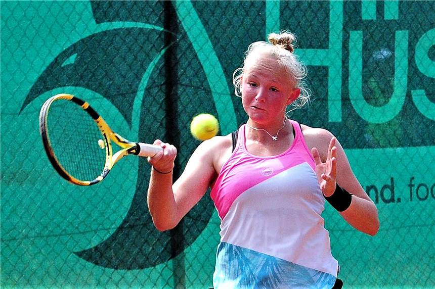Deshalb gab‘s für den TC Deuten trotz Niederlage Applaus Anna Beßer verlor ihr Einzel erst im Match-Tie-Break. Die 16-Jährige hat sich in Deuten zu einer festen Größe im Regionalliga-Team entwickelt.