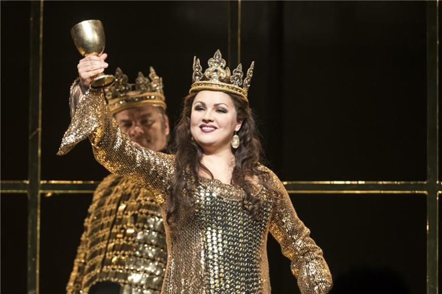 Anna Netrebko in London als „Lady Macbeth“ gefeiert Anna Netrebko und der serbische Bariton Zeljko Lucic bei einer Probe zu „Macbeth“ im Royal Opera House. Foto: Bill Cooper