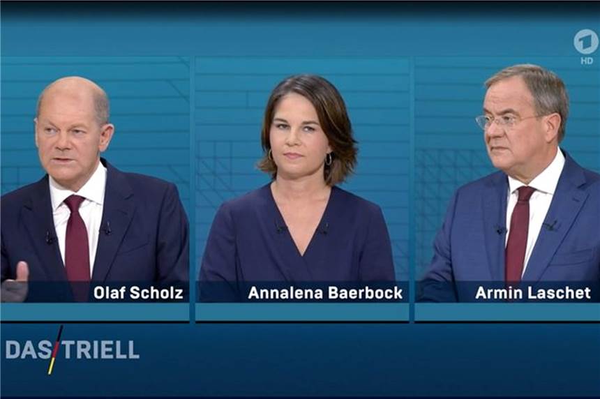 Zahlreiche kritische Plagiatsfragmente in Büchern von Kanzlerkandidaten Annalena Baerbock, Armin Laschet und Olaf Scholz haben für ihre Bücher häufiger abgekupfert als bisher angenommen, sagt Plagiatsjäger Stefan Weber.