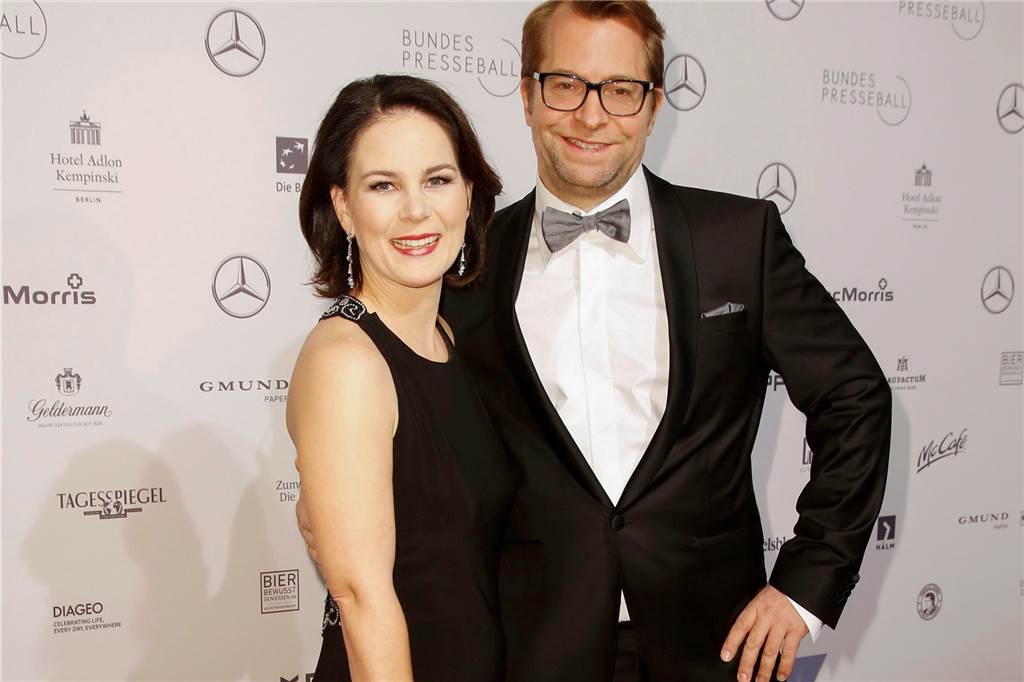 Stichwort Privates - Wer kommt nach Merkels Mann? Annalena Baerbock mit Ehemann Daniel Holefleisch
